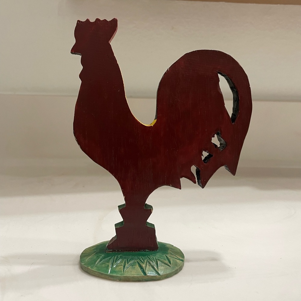 🌺Hand Carved And Hand Painted Roster - Picture 3 of 3